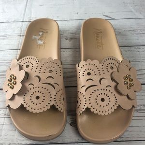 Blush Pink Flower Slides 7.5